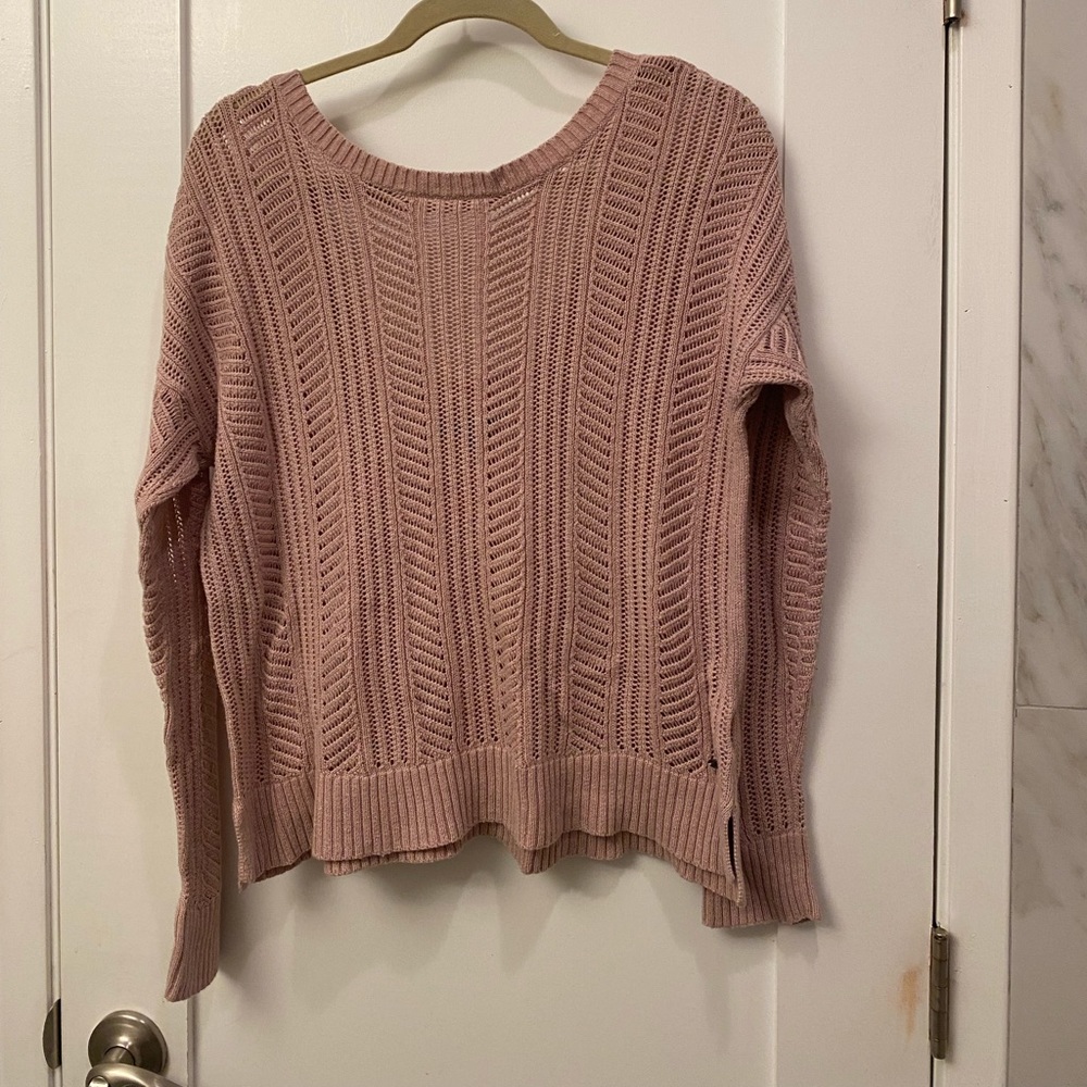 American Eagle Sweater, Cut-Out in Back